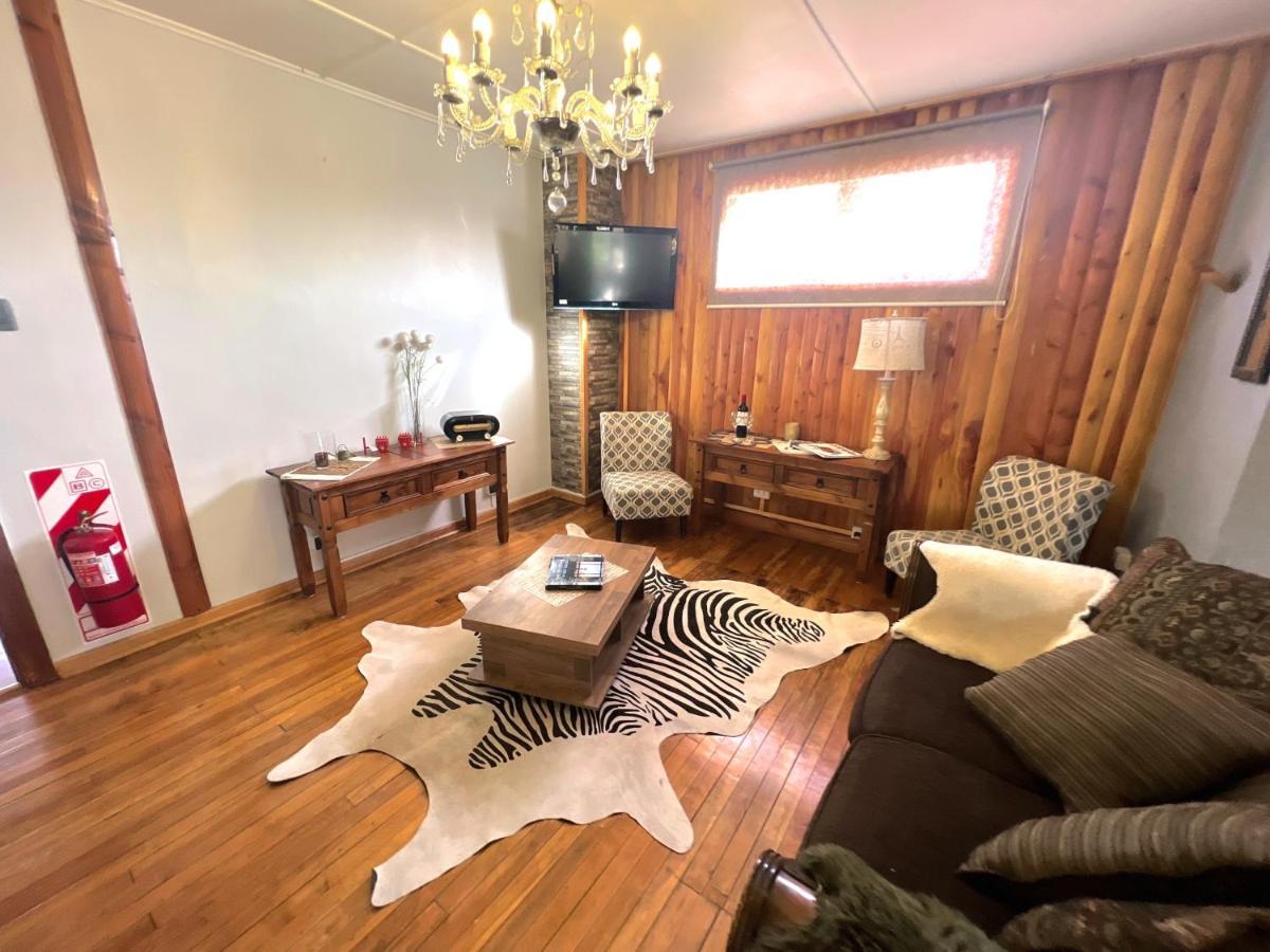 Incredible Downtown Duplex With Interior Backyard Apartman Punta Arenas Kültér fotó