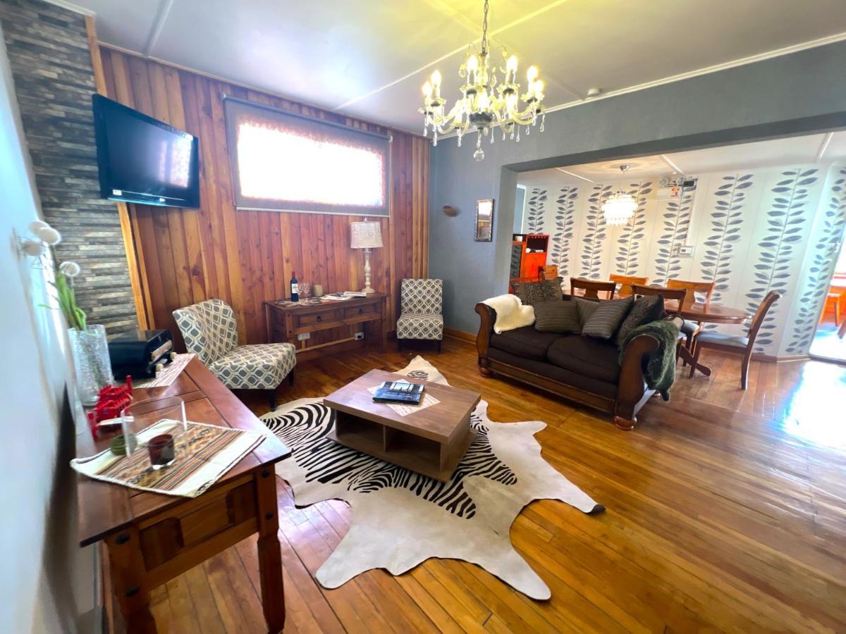 Incredible Downtown Duplex With Interior Backyard Apartman Punta Arenas Kültér fotó