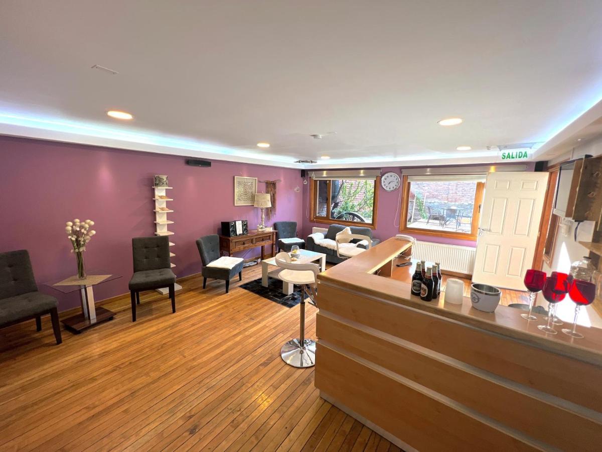 Incredible Downtown Duplex With Interior Backyard Apartman Punta Arenas Kültér fotó