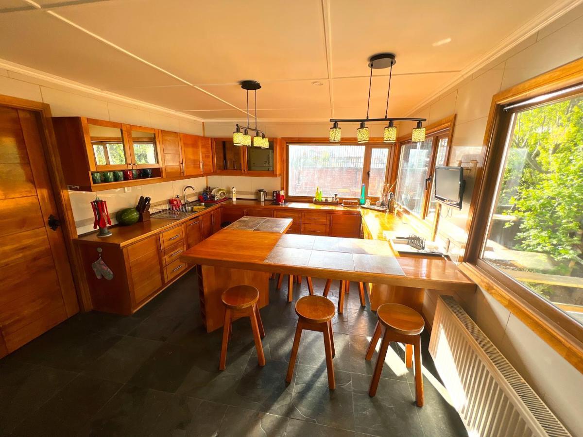 Incredible Downtown Duplex With Interior Backyard Apartman Punta Arenas Kültér fotó
